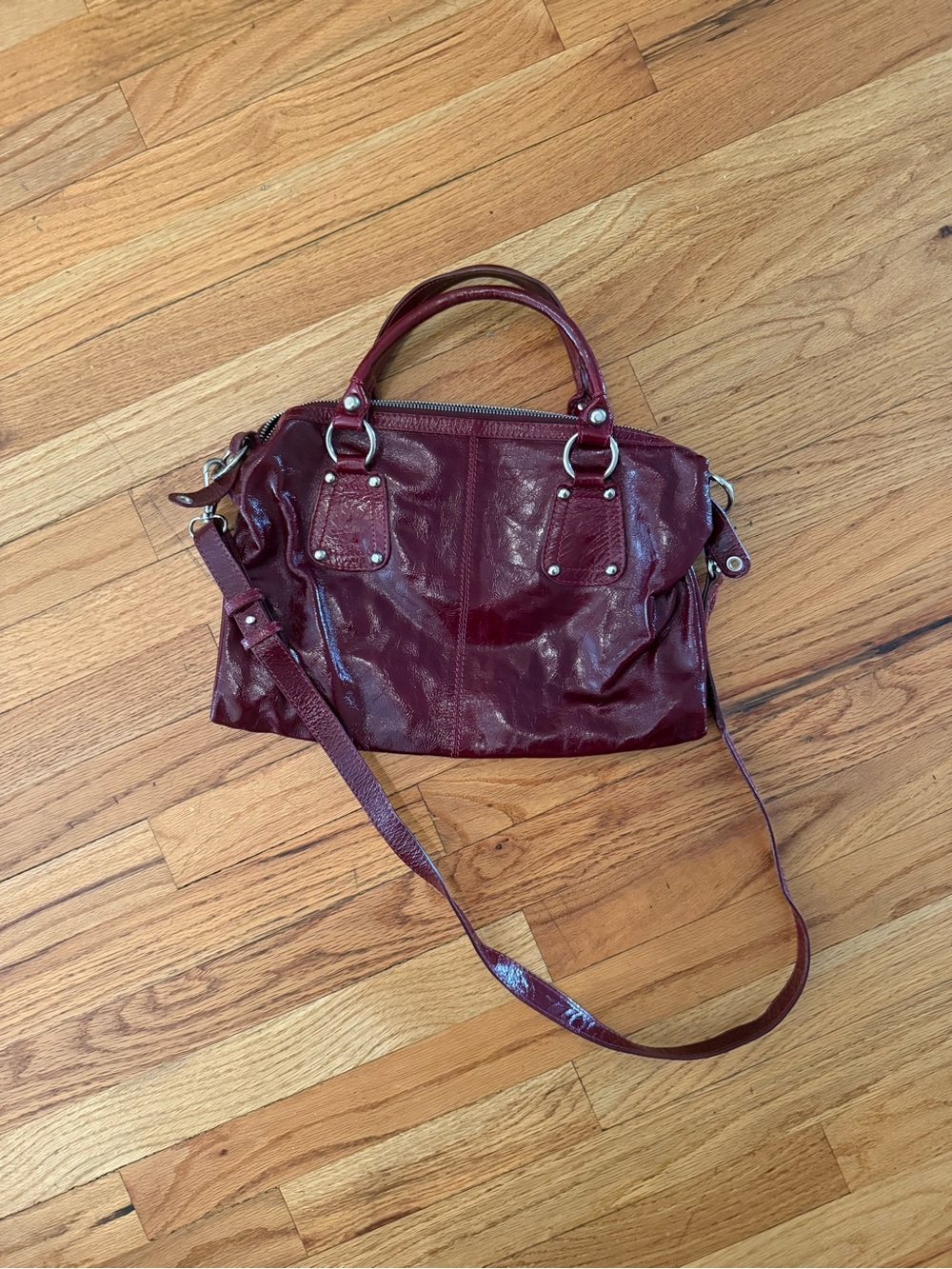 Women's Italian Shoulder Satchel in Burgundy